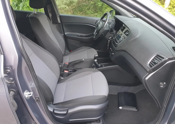 Hyundai i20 cena 34900 przebieg: 88000, rok produkcji 2017 z Szamotuły małe 667